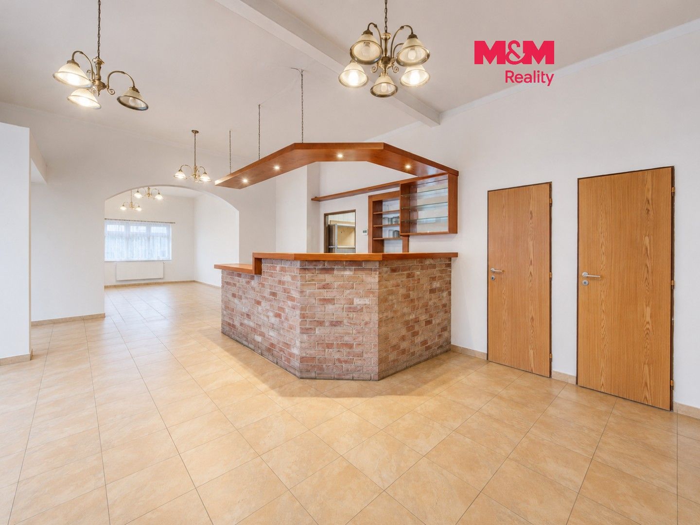 Pronájem komerčního prostoru 88 m² - foto 1