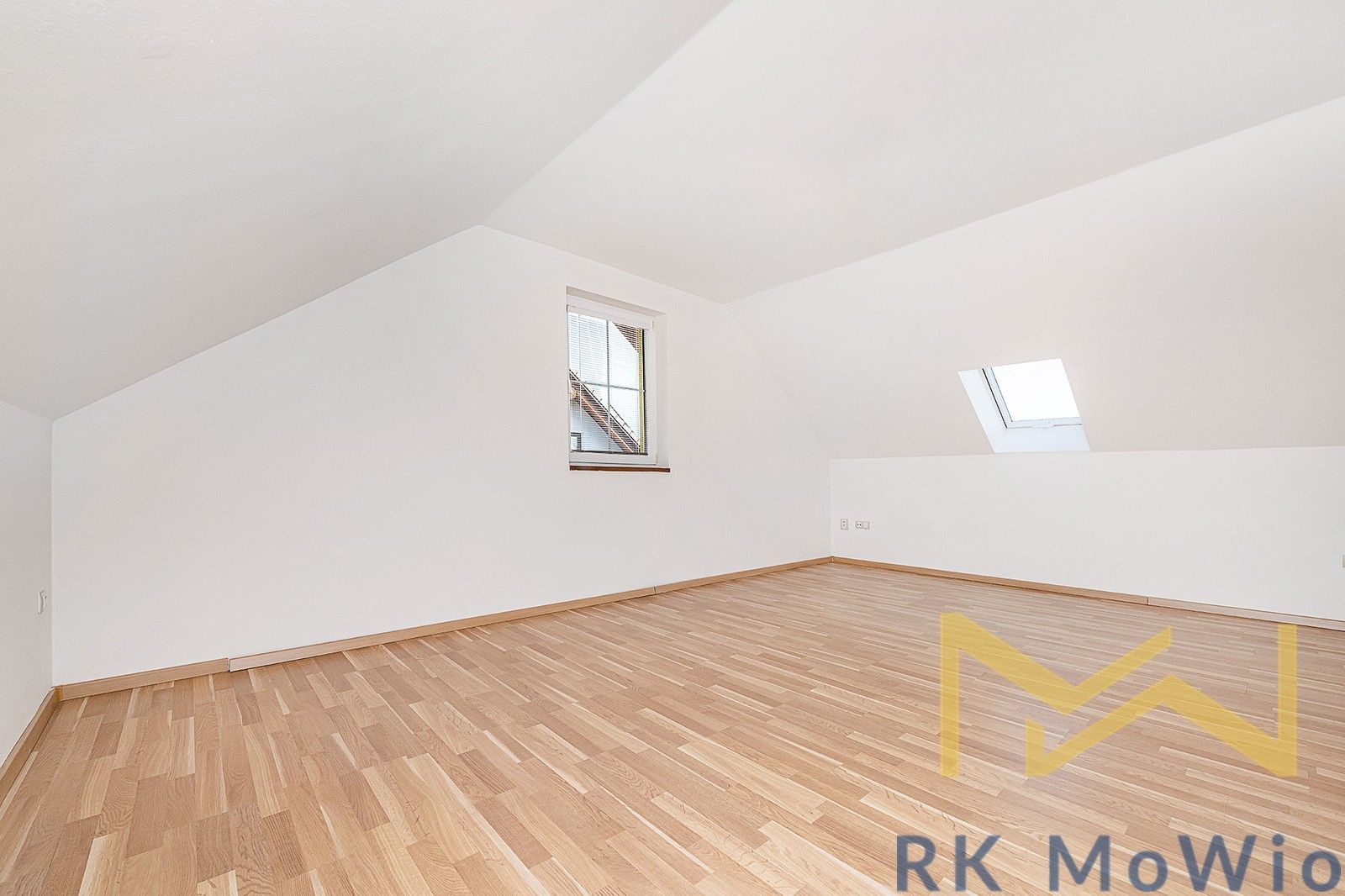 Prodej domu 182 m² - foto 3
