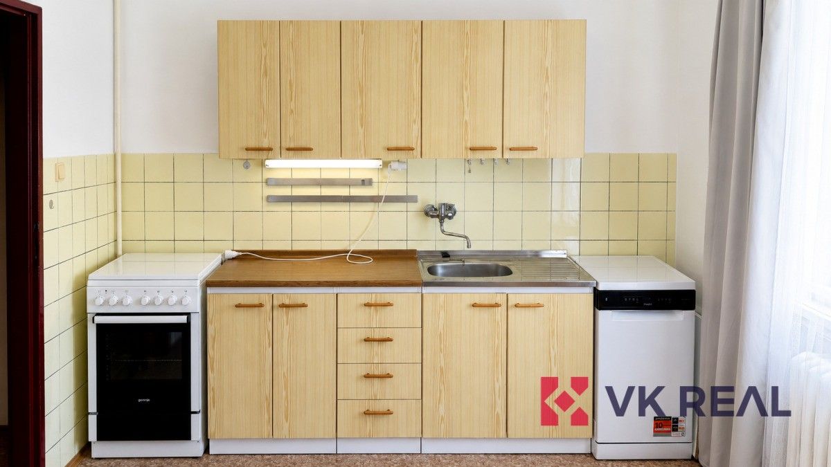 Pronájem bytu 2+1 68 m² - foto 7
