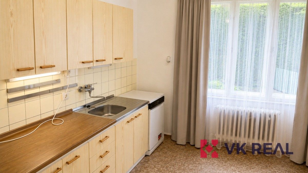 Pronájem bytu 2+1 68 m² - foto 8