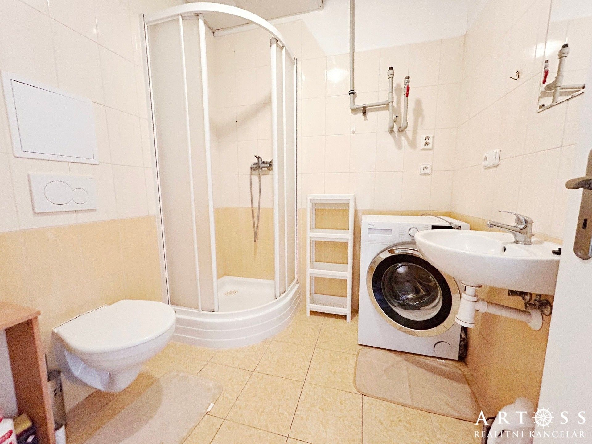 Pronájem bytu 3+1 72 m² - foto 5