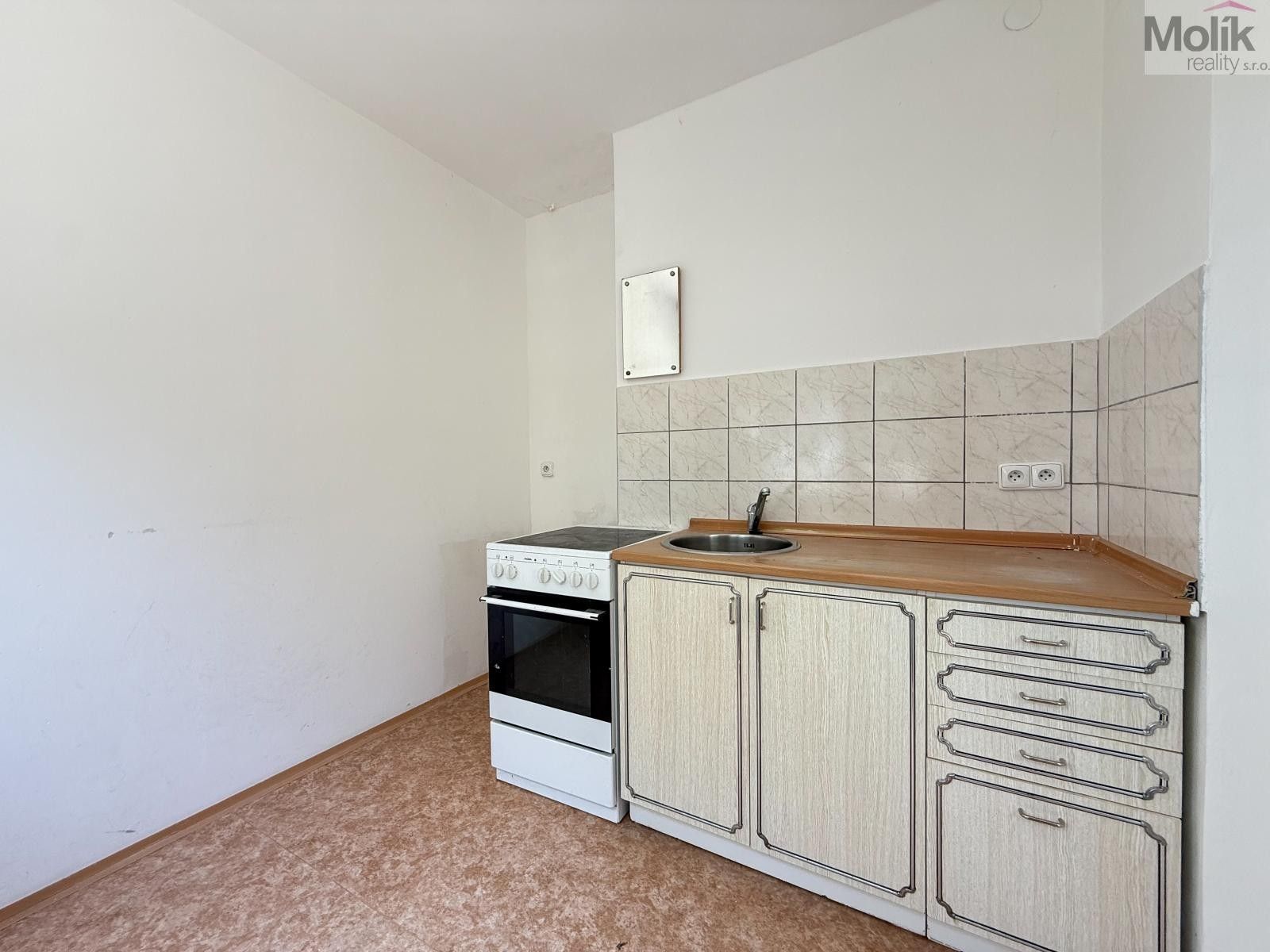 Prodej bytu 3+1 55 m² - foto 2