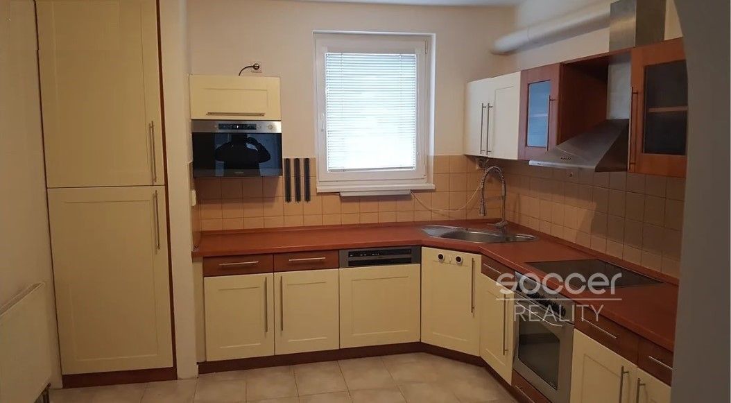 Pronájem domu 149 m² - foto 1