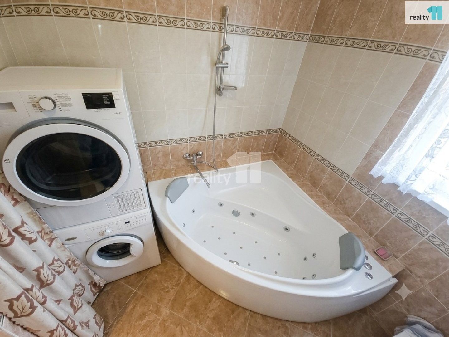 Pronájem bytu 3+1 97 m² - foto 16