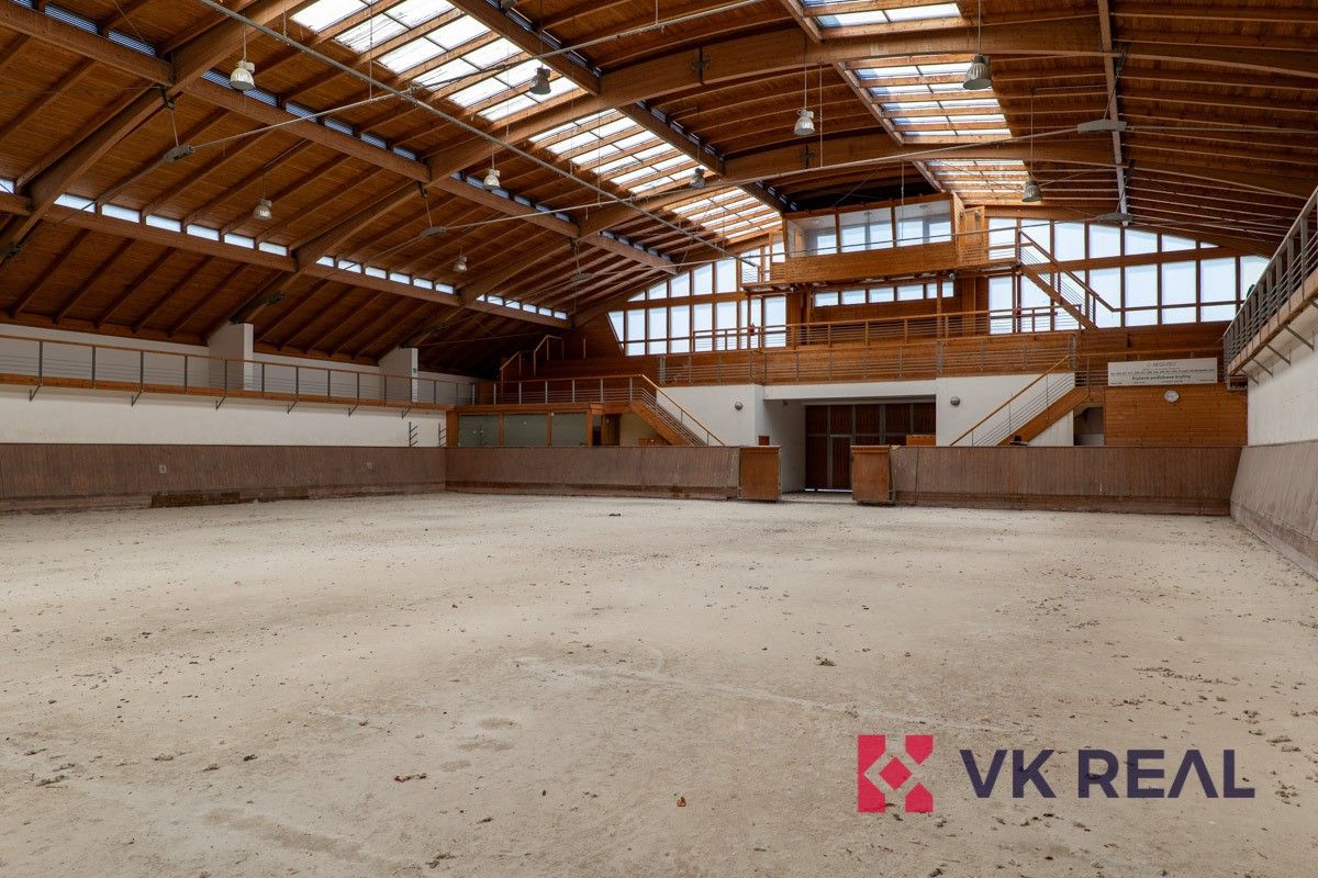 Prodej nemovitosti 3100 m² - foto 3