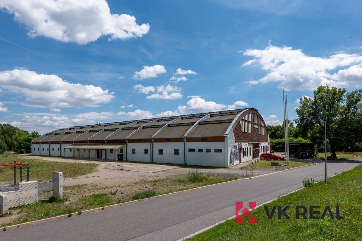 Prodej nemovitosti 3100 m² - foto 18