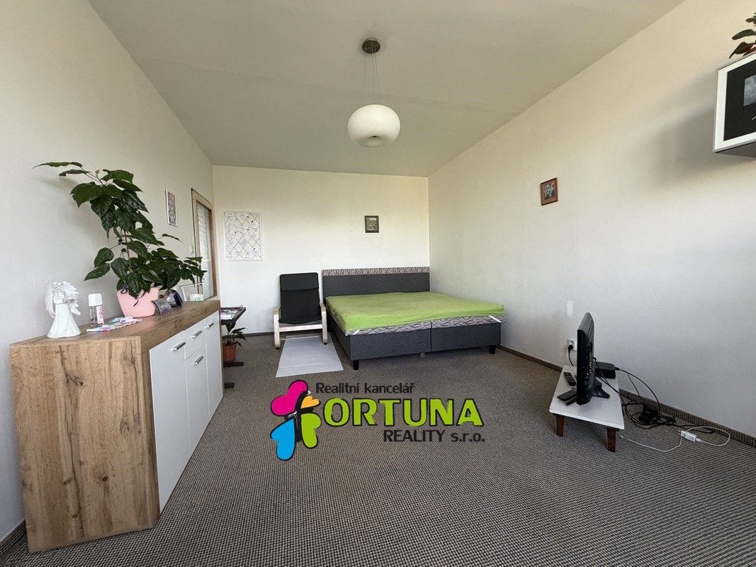 Prodej bytu 2+1 61 m² - foto 1