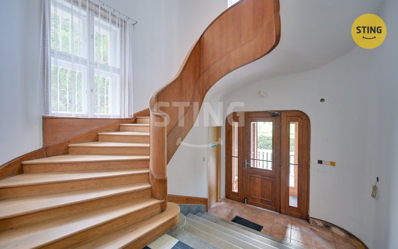 Pronájem komerčního prostoru 315 m² - foto 3