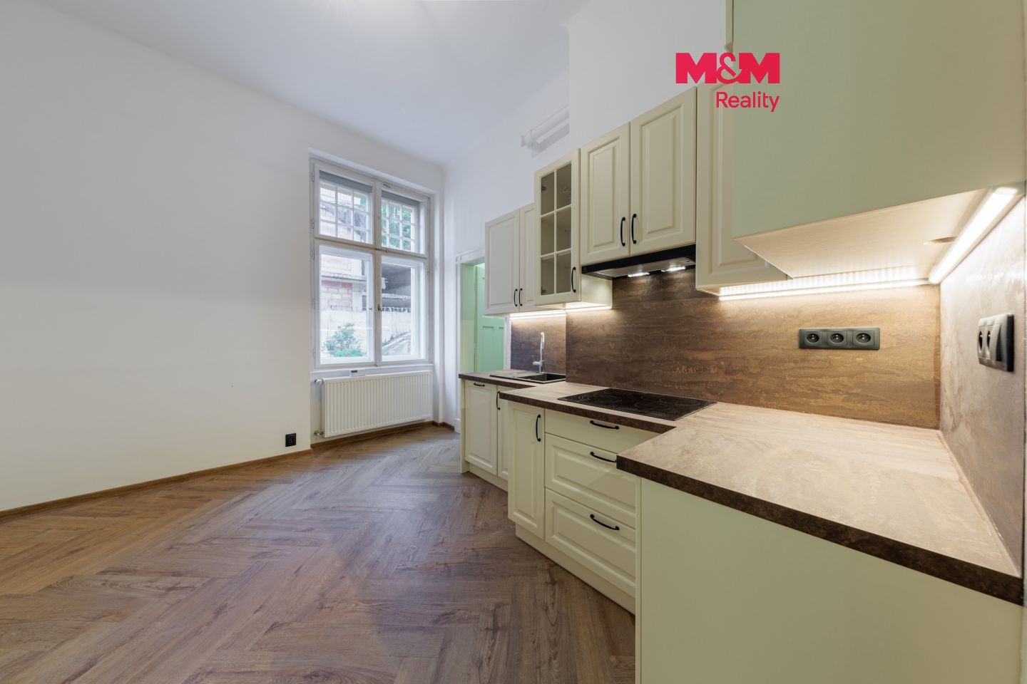 Pronájem bytu 2+1 83 m² - foto 1