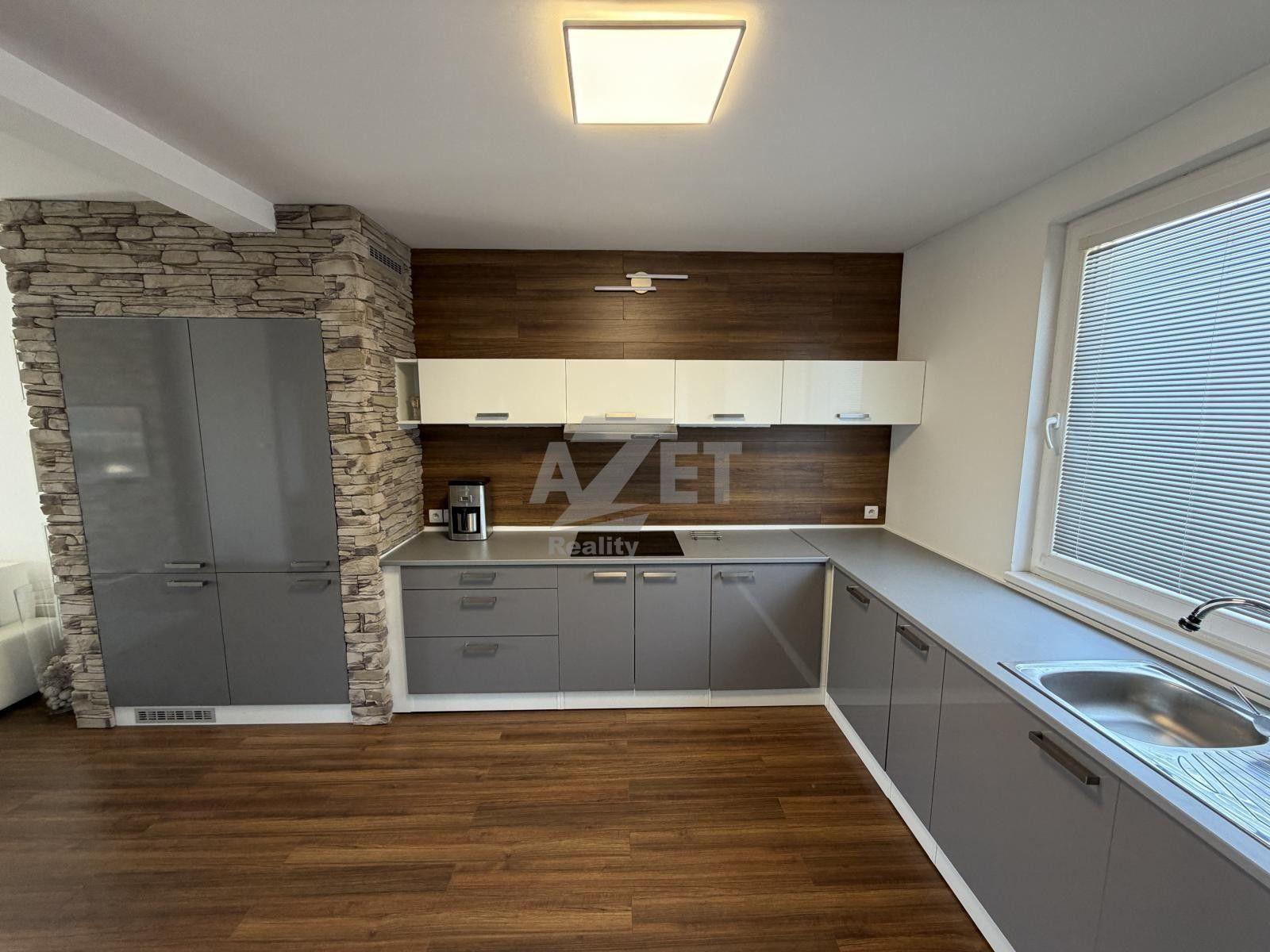 Prodej domu 300 m² - foto 3