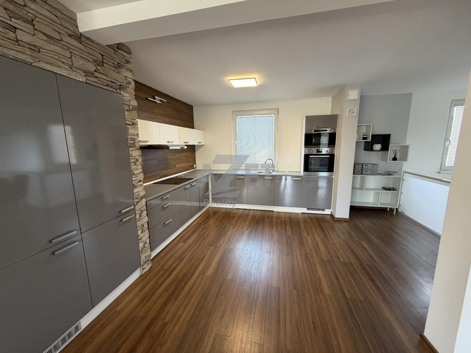 Prodej domu 300 m² - foto 4