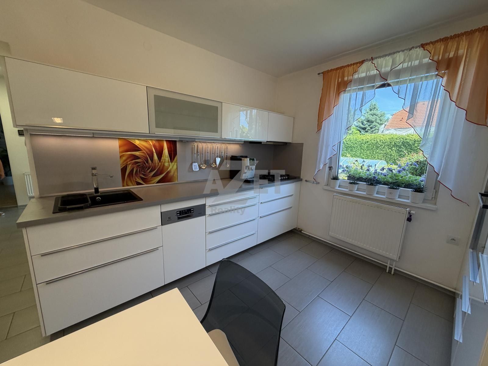 Prodej domu 300 m² - foto 36