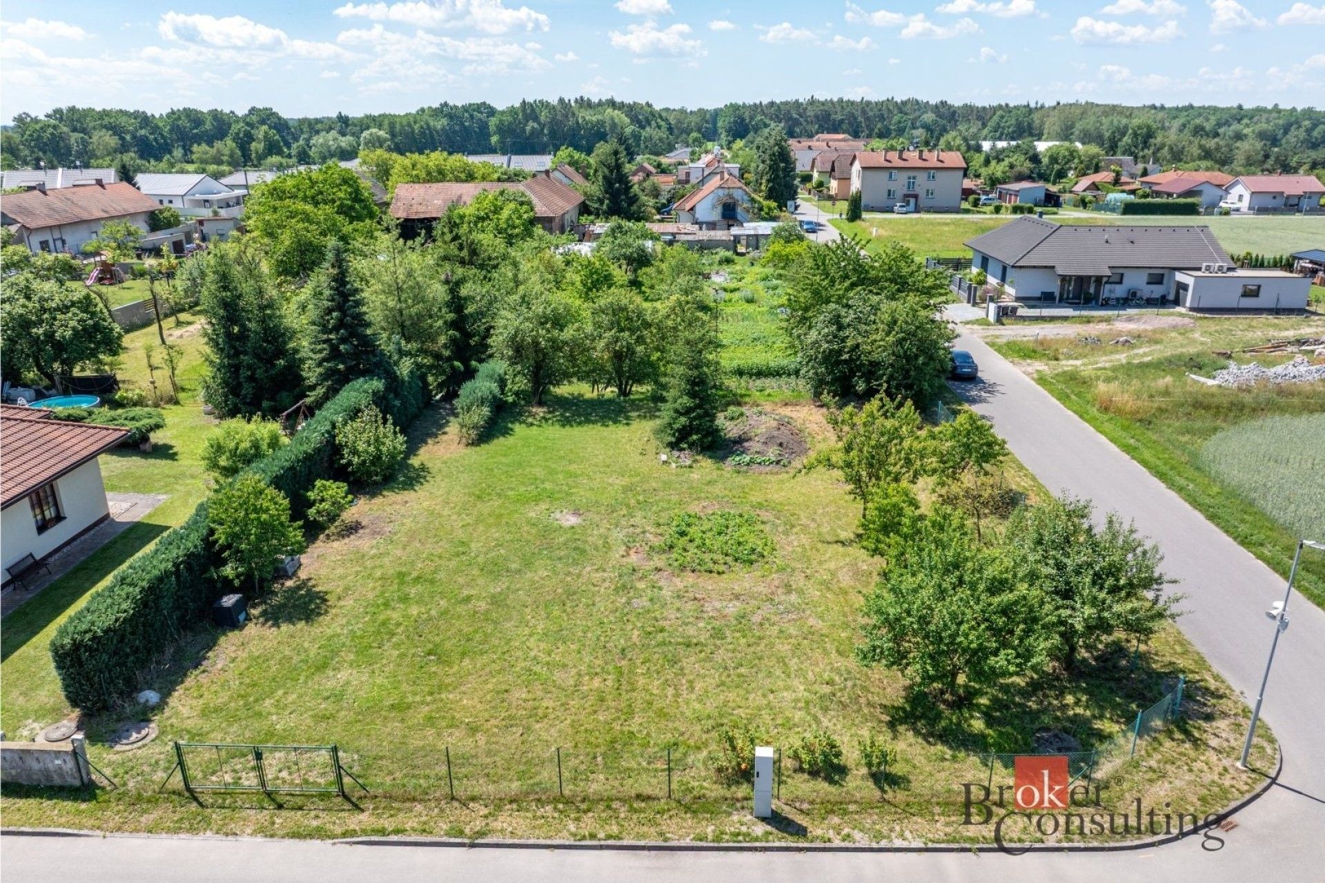 Prodej pozemku 943 m² - foto 2