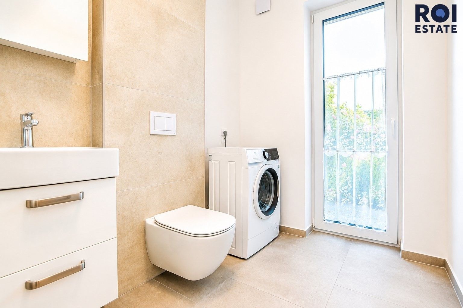 Pronájem bytu 4+kk 125 m² - foto 5
