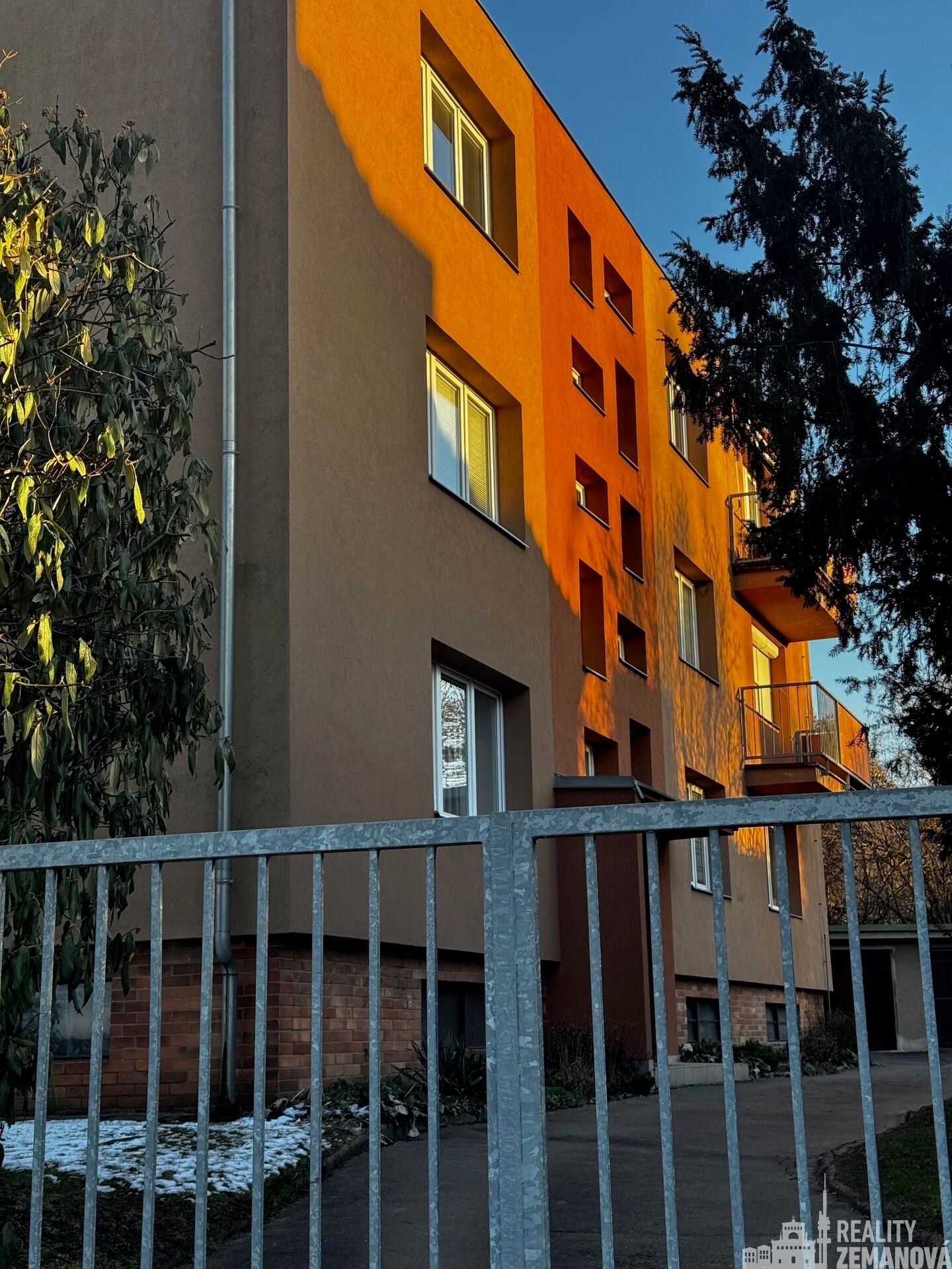 Pronájem bytu 1+1 38 m² - foto 3