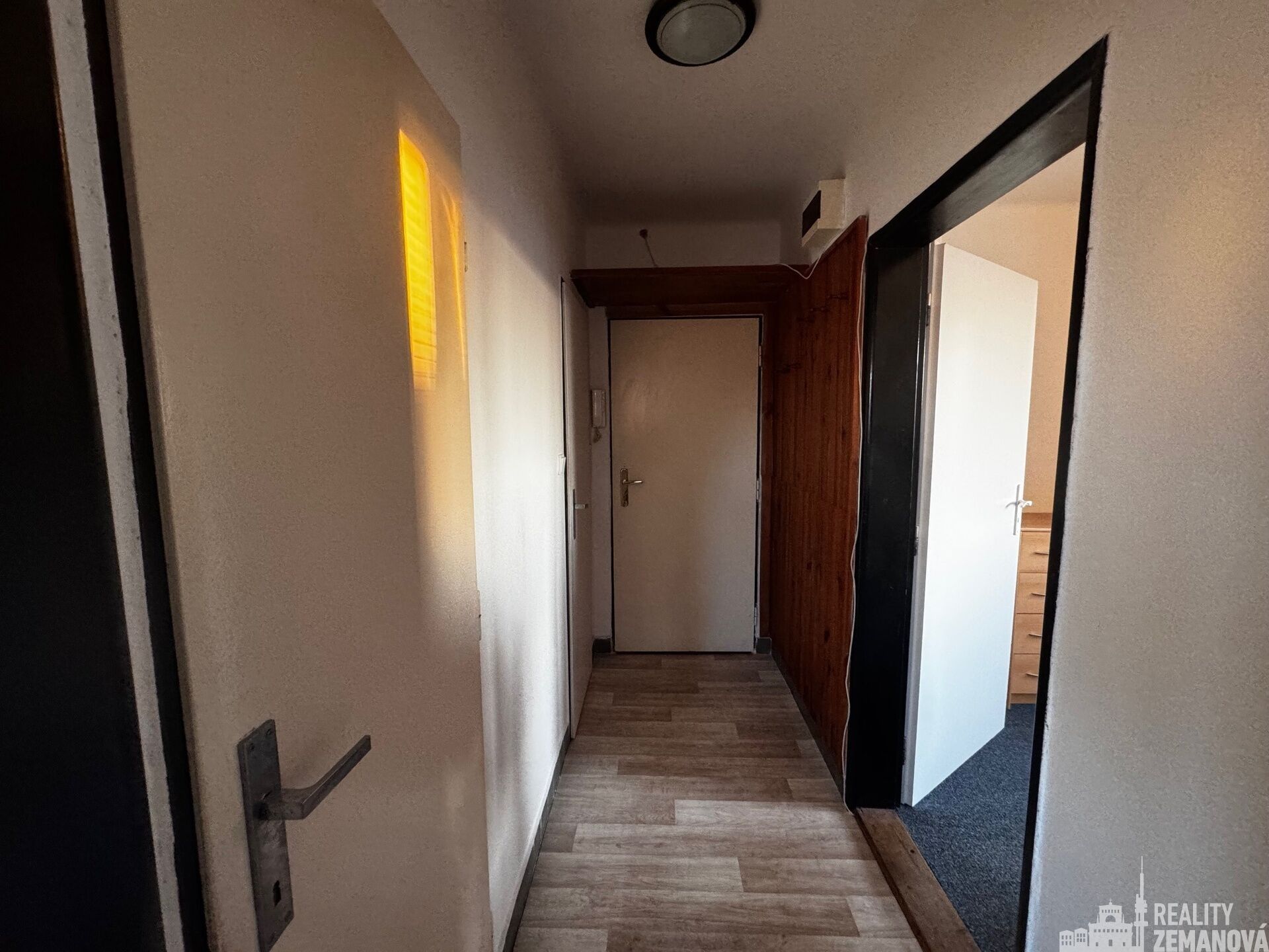 Pronájem bytu 1+1 38 m² - foto 10
