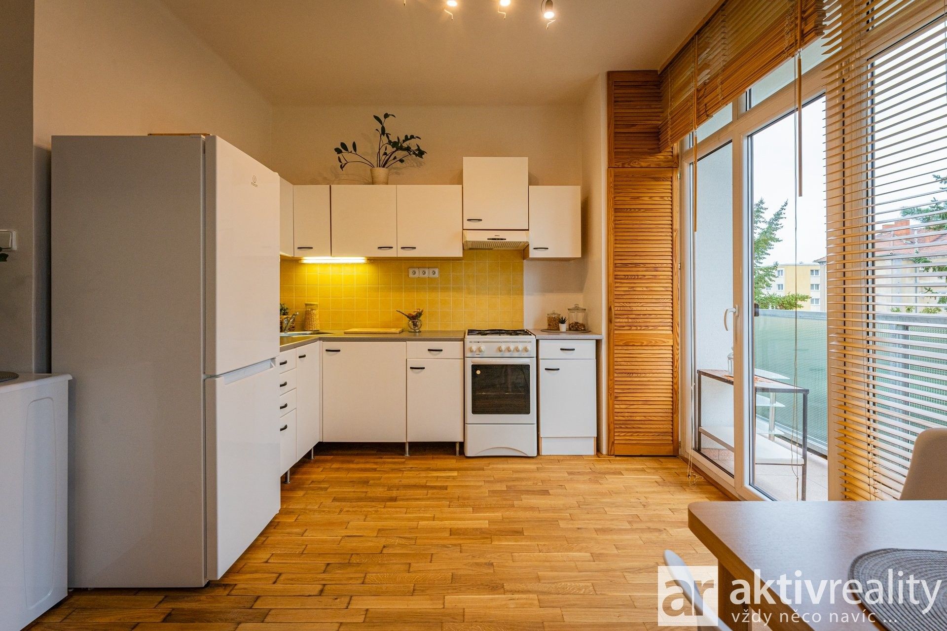 Pronájem bytu 2+1 67 m² - foto 3