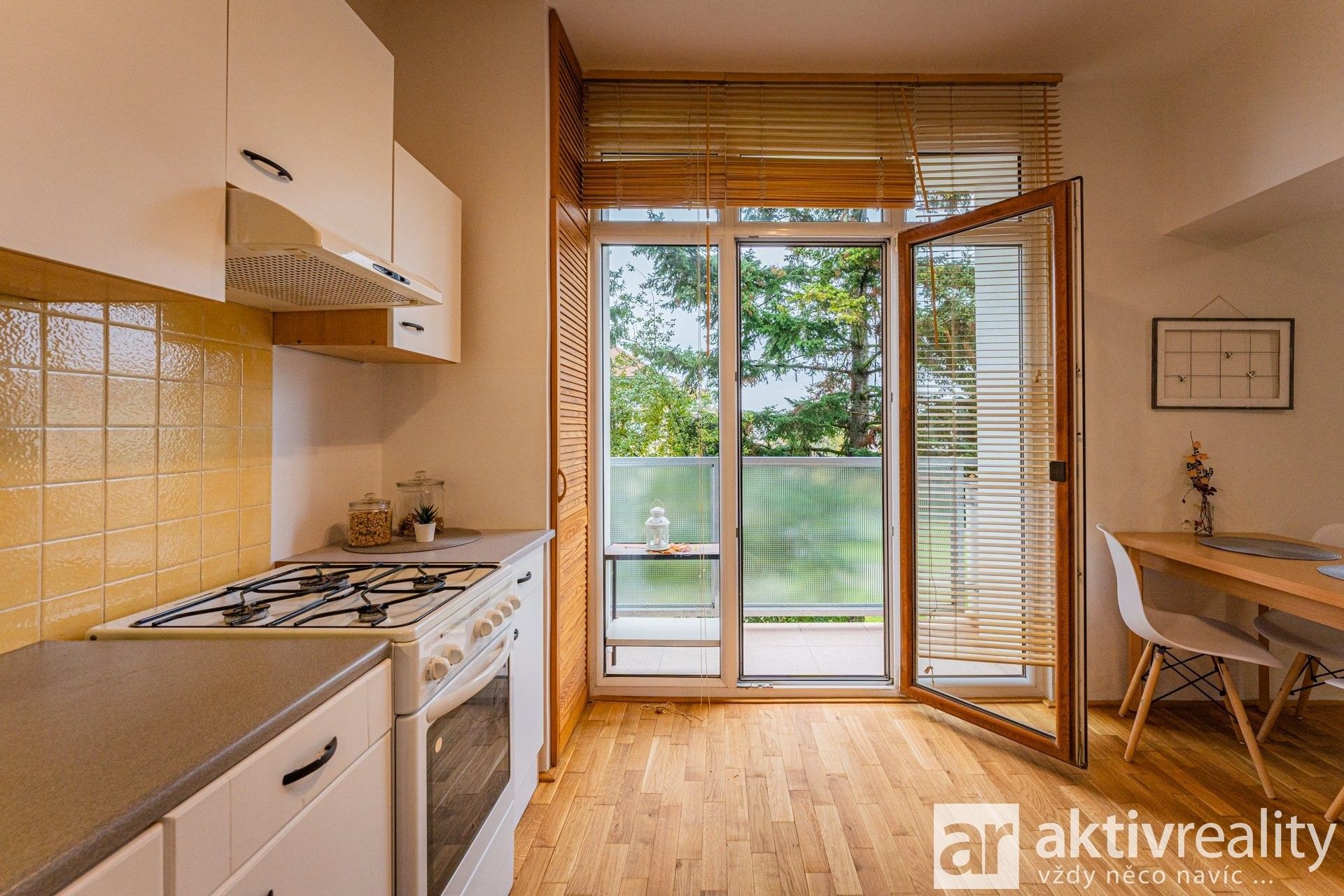 Pronájem bytu 2+1 67 m² - foto 5
