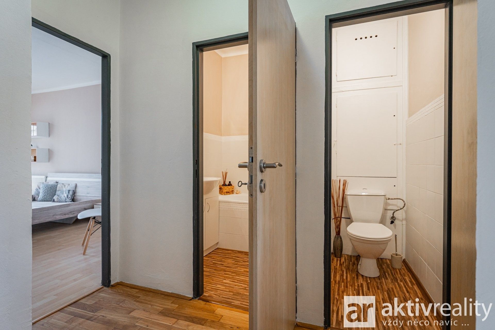 Pronájem bytu 2+1 67 m² - foto 17