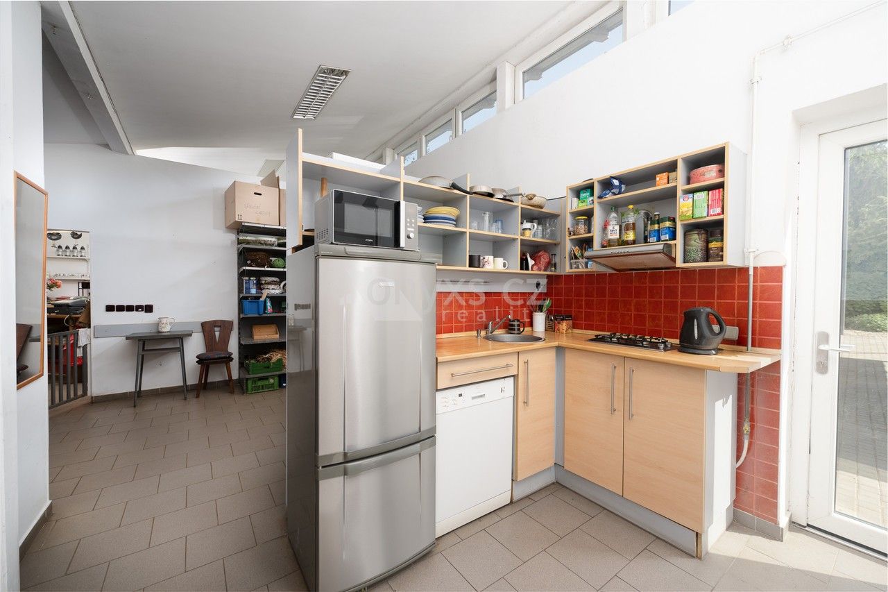 Prodej komerčního prostoru 130 m² - foto 5