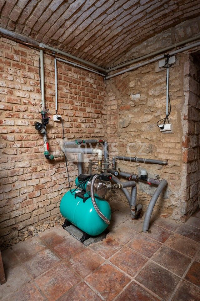 Prodej komerčního prostoru 130 m² - foto 33