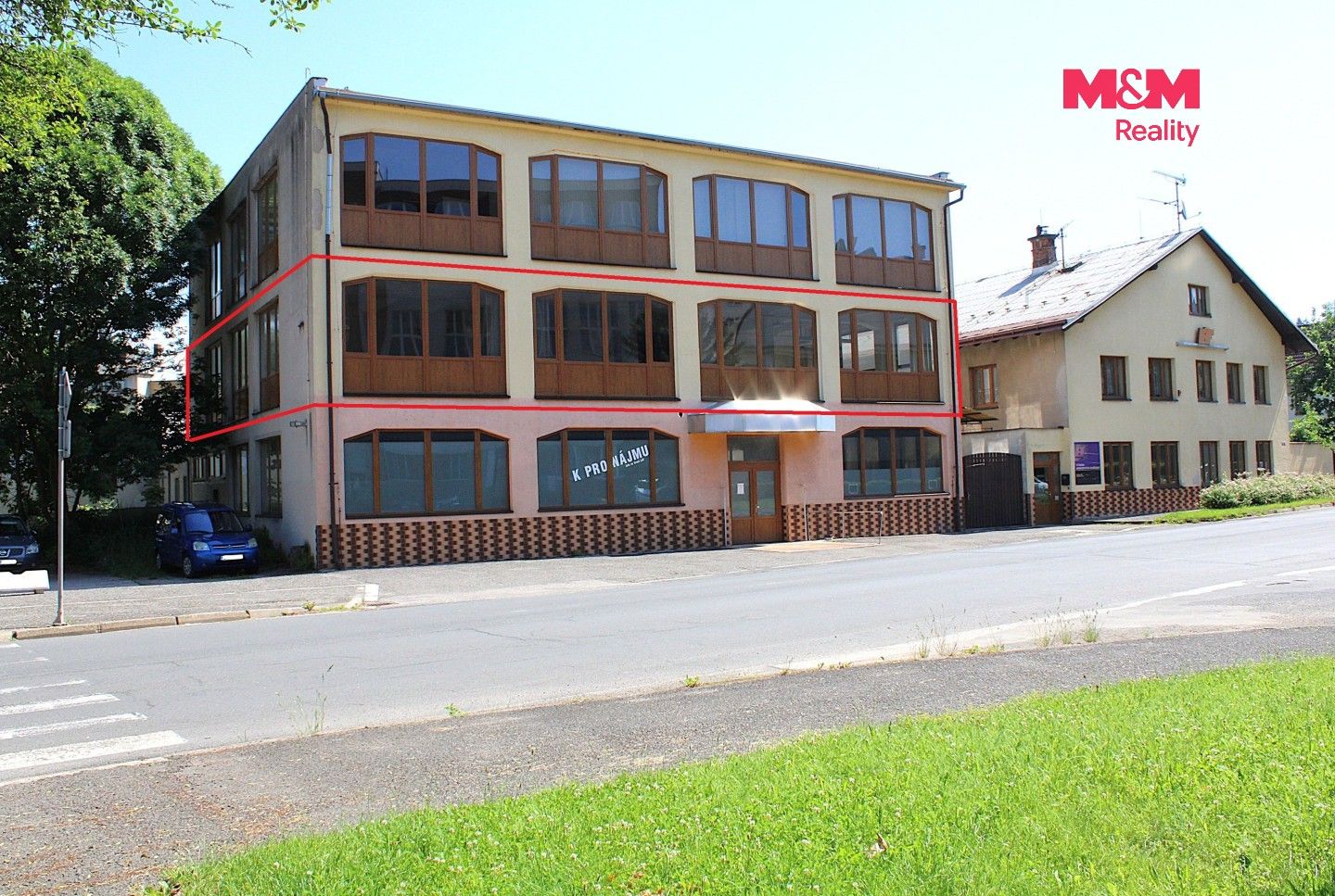 Pronájem komerčního prostoru 330 m² - foto 2