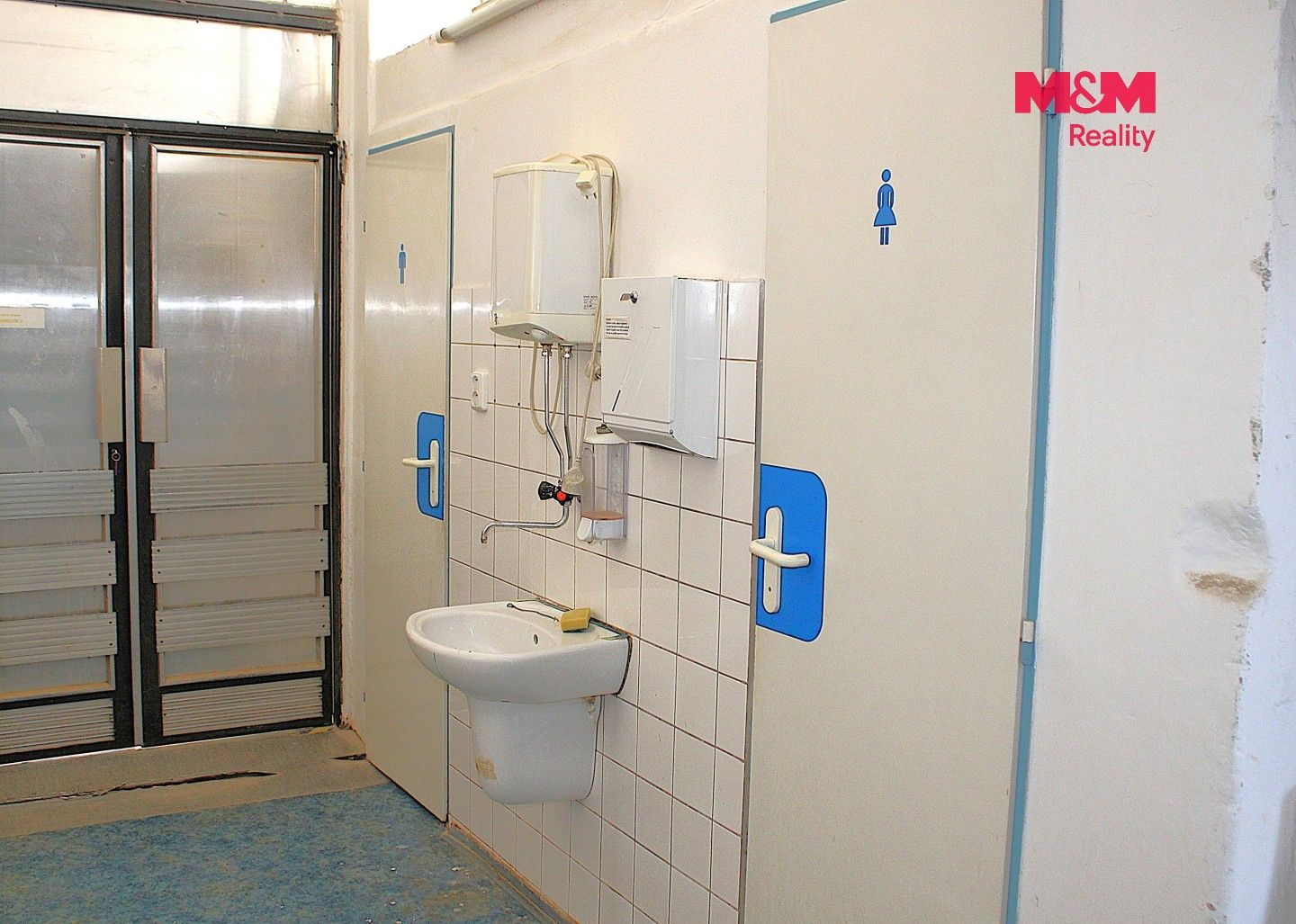 Pronájem komerčního prostoru 330 m² - foto 11