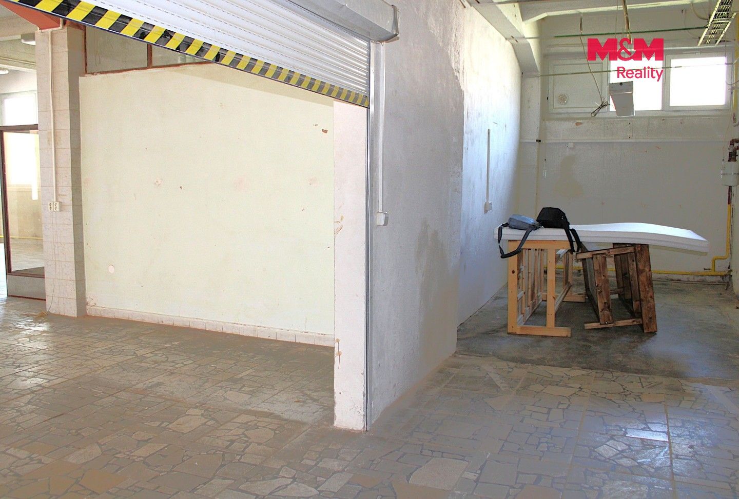 Pronájem komerčního prostoru 330 m² - foto 9