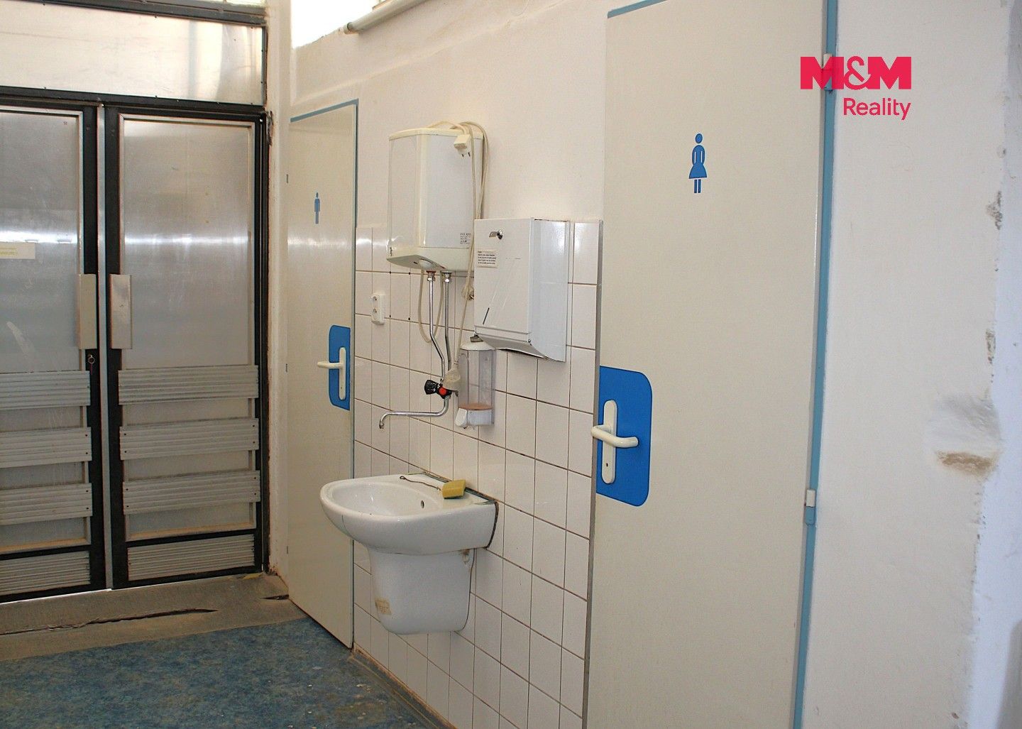 Pronájem komerčního prostoru 330 m² - foto 10