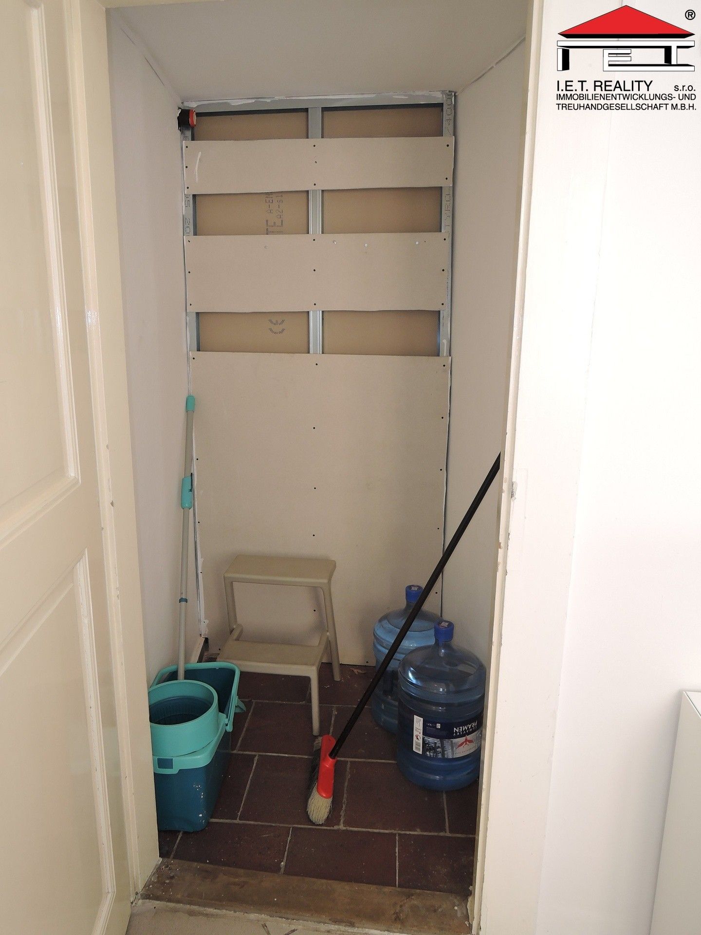 Pronájem komerčního prostoru 114 m² - foto 27