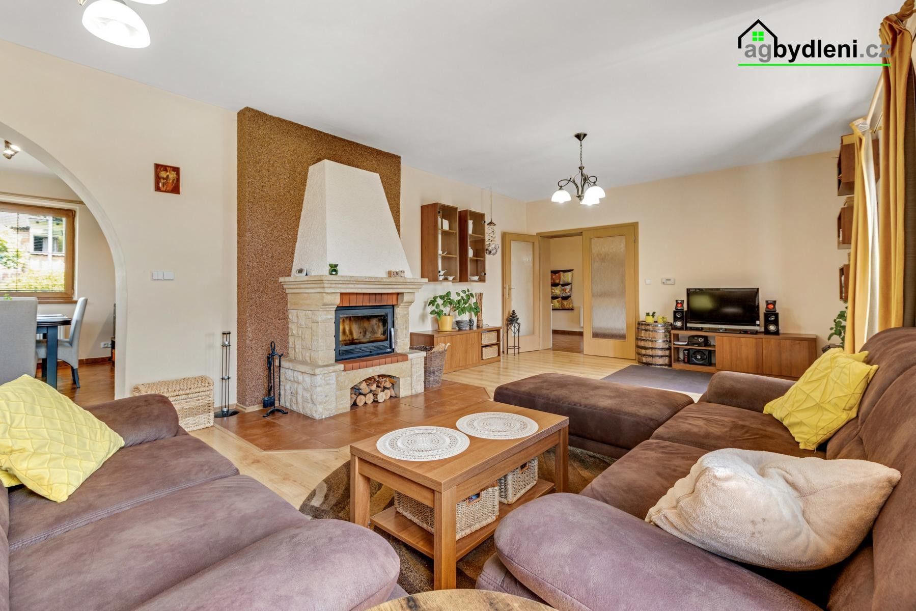 Prodej domu 249 m² - foto 1