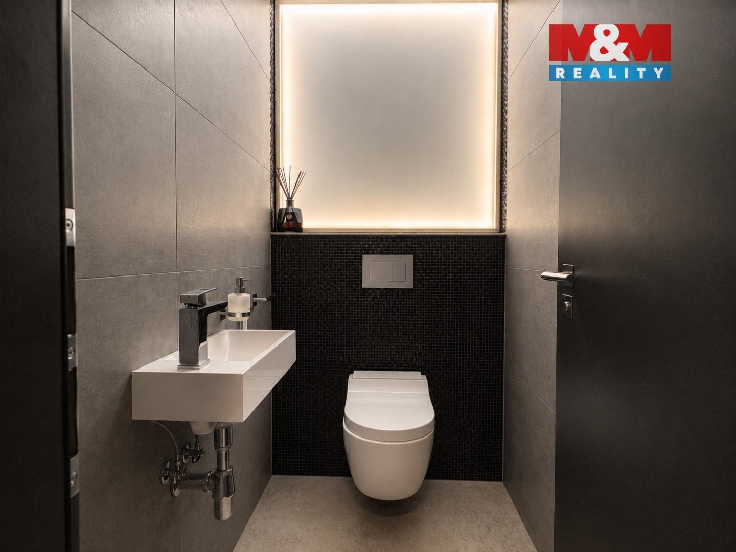 Pronájem bytu 3+kk 80 m² - foto 12