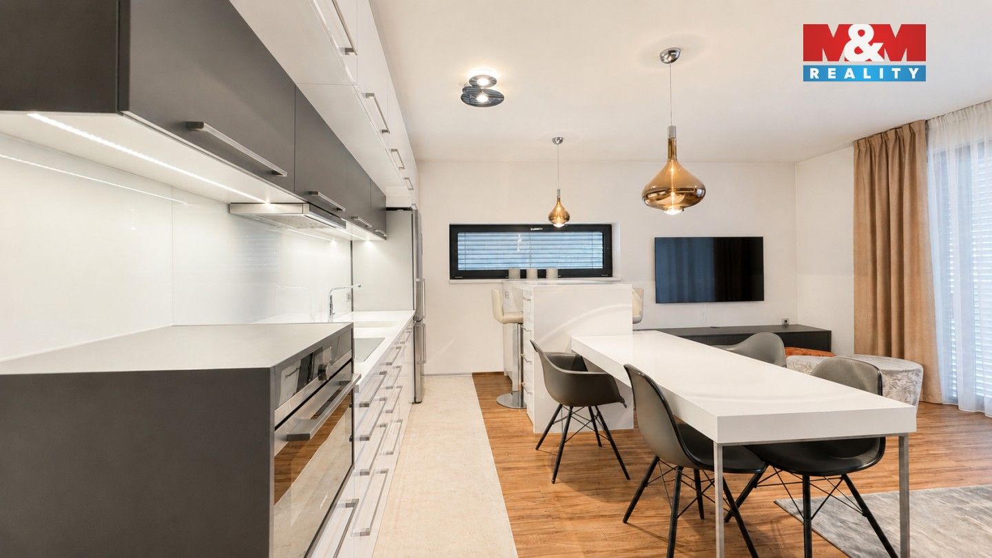 Pronájem bytu 3+kk 80 m² - foto 15