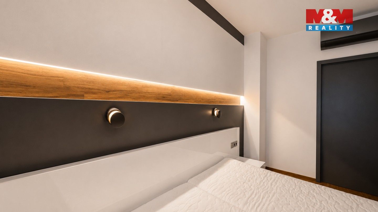 Pronájem bytu 3+kk 80 m² - foto 16