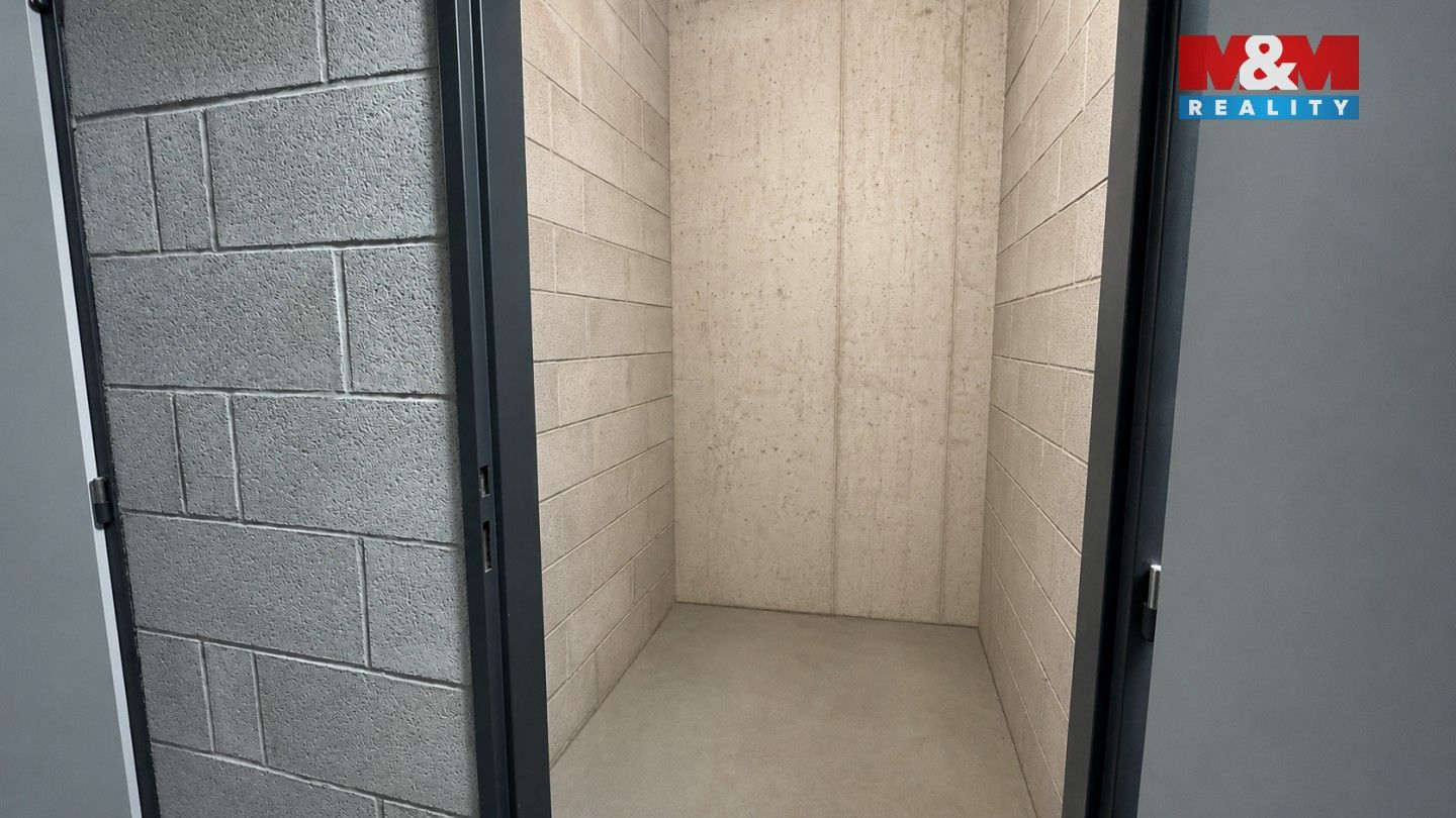Pronájem bytu 3+kk 80 m² - foto 20