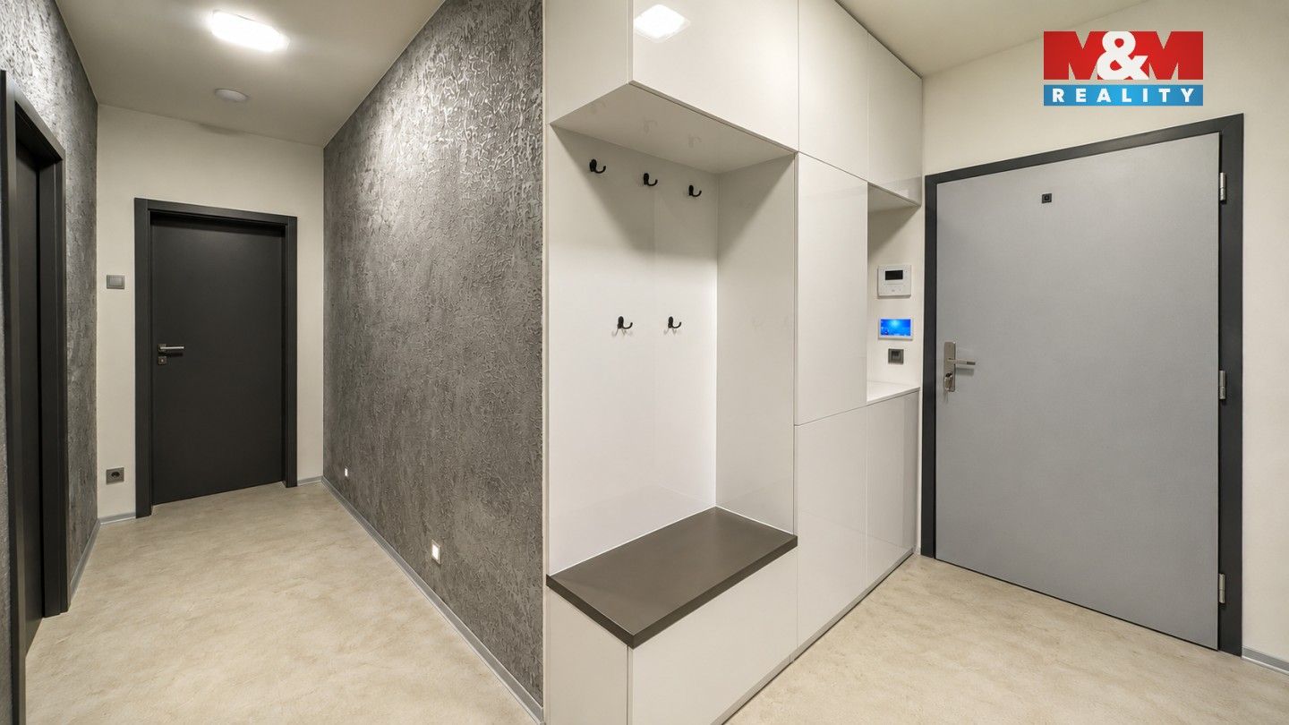 Pronájem bytu 3+kk 80 m² - foto 17