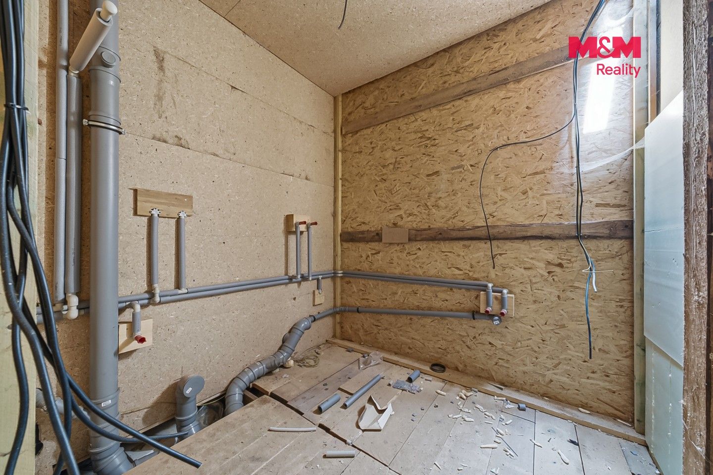Prodej komerčního prostoru 594 m² - foto 20