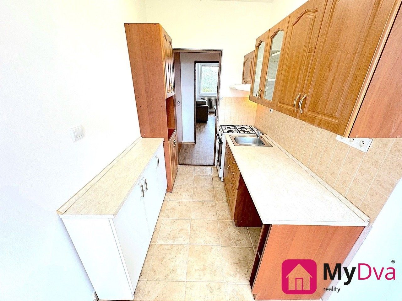 Pronájem bytu 2+kk 38 m² - foto 3