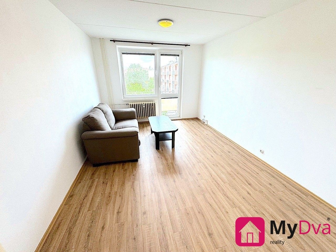 Pronájem bytu 2+kk 38 m² - foto 1