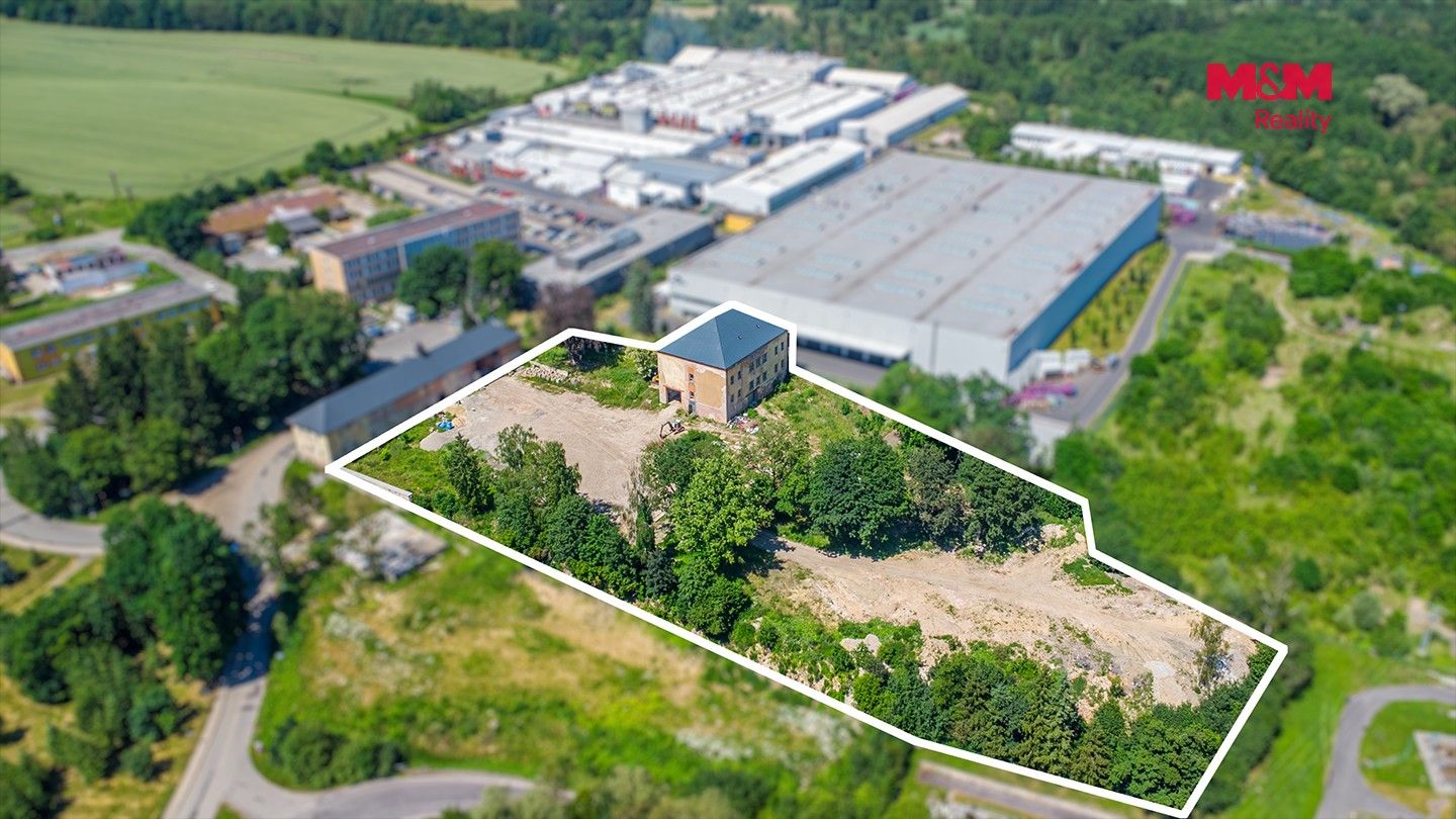 Pronájem komerčního prostoru 800 m² - foto 2