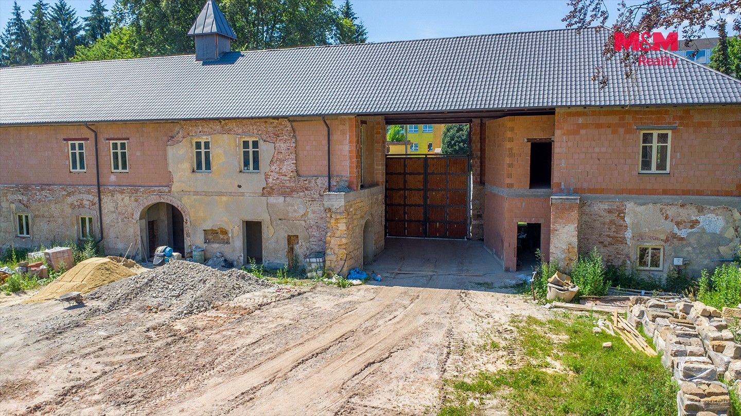 Pronájem komerčního prostoru 800 m² - foto 8
