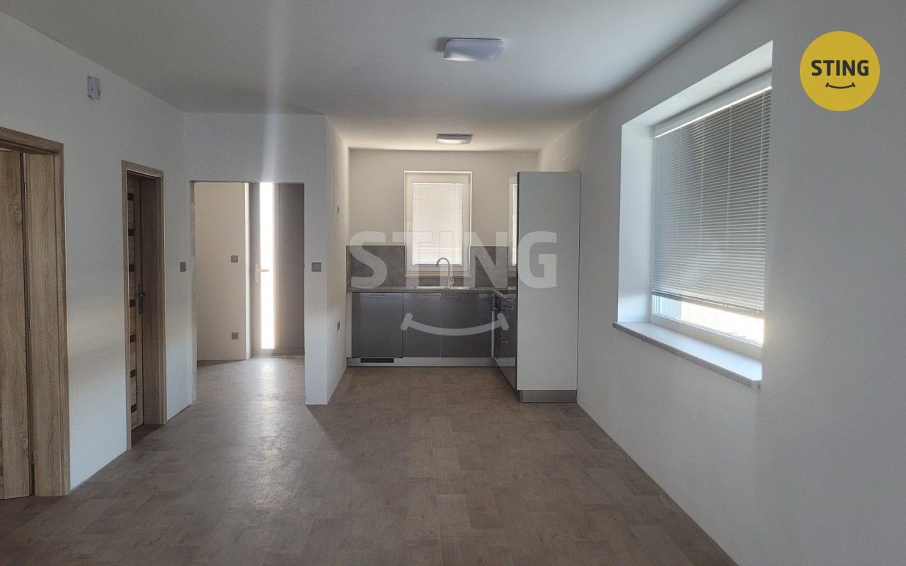 Pronájem bytu 3+kk 80 m² - foto 14