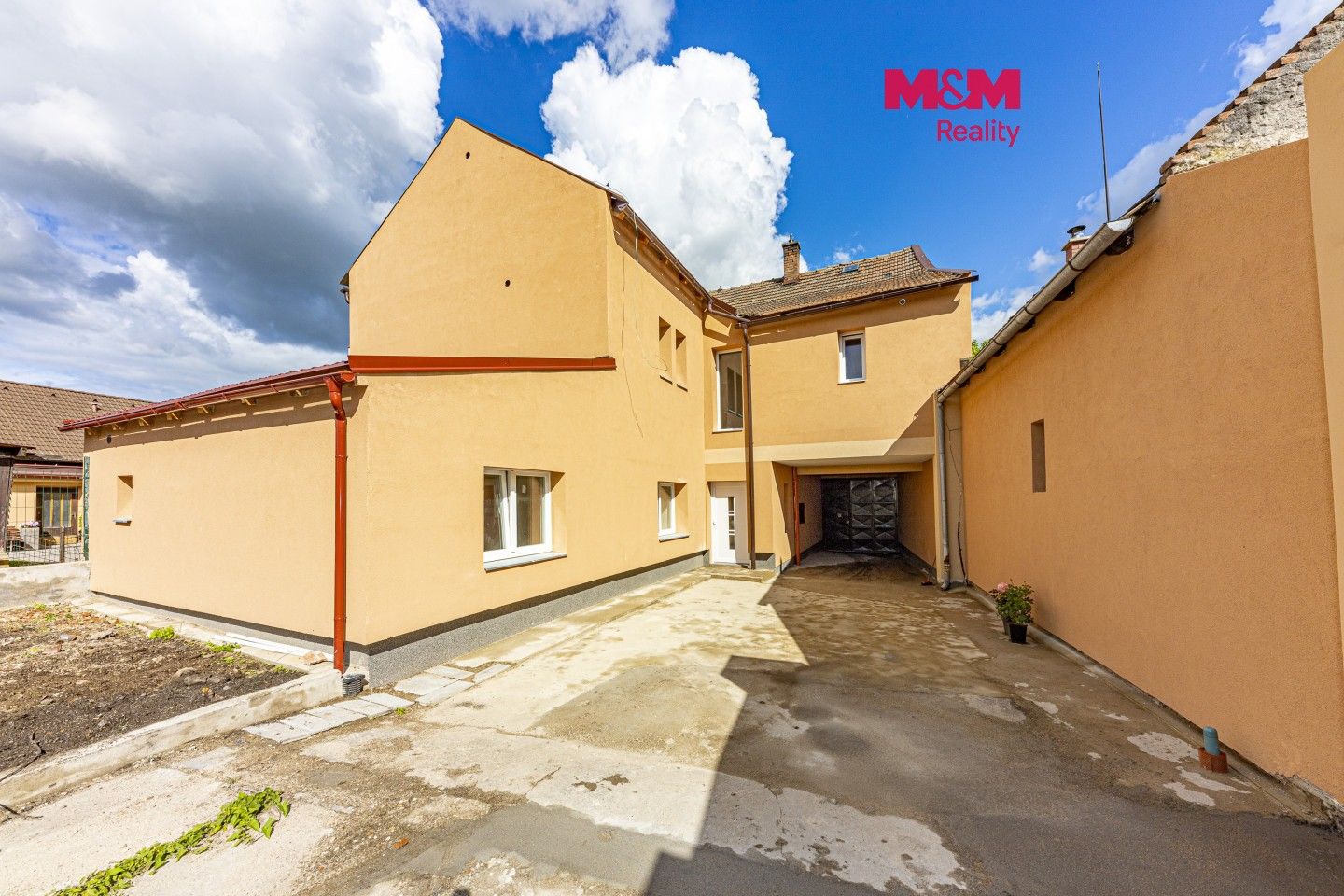 Pronájem bytu 1+kk 20 m² - foto 1