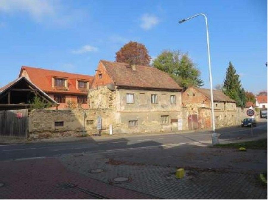 Prodej komerčního prostoru 470 m² - foto 1