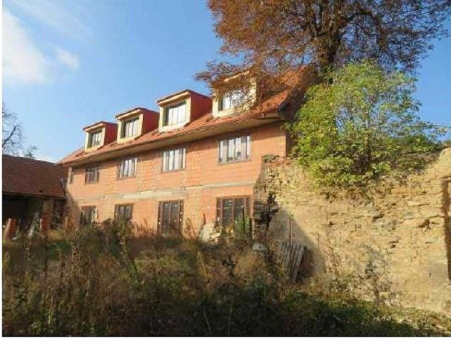 Prodej komerčního prostoru 470 m² - foto 2