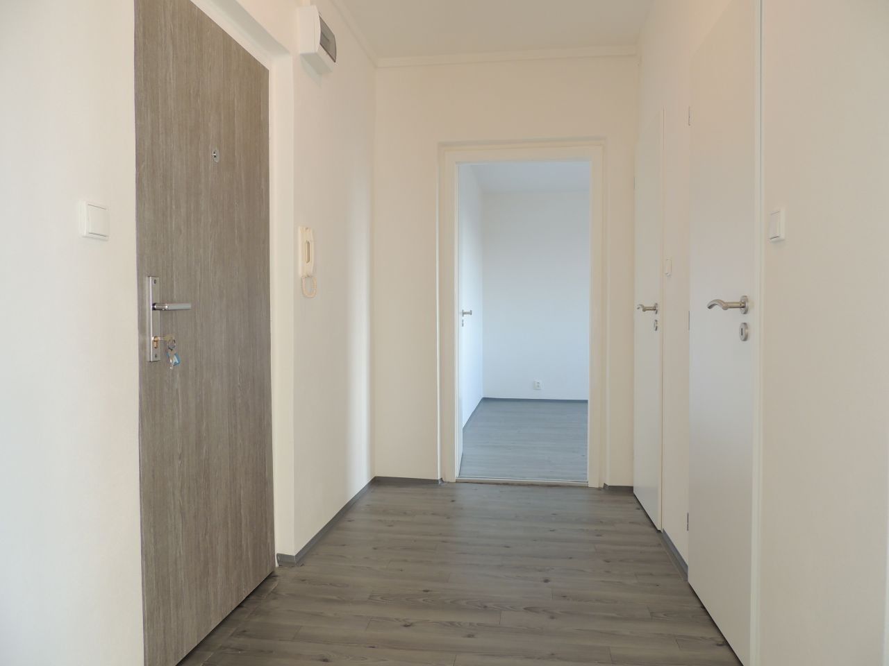 Pronájem bytu 2+1 60 m² - foto 5