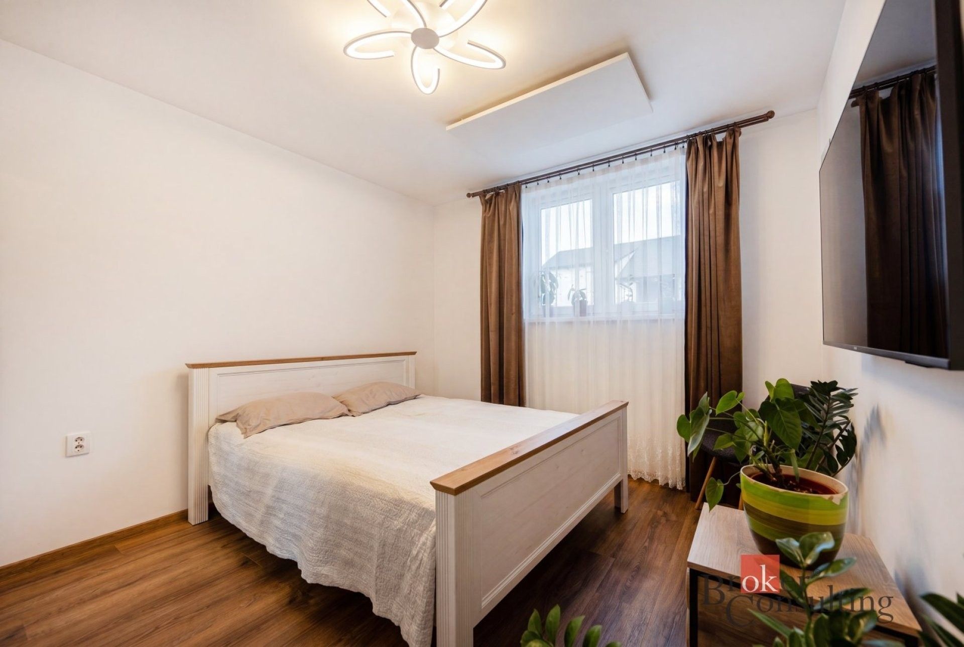 Prodej bytu 4+kk 80 m² - foto 9