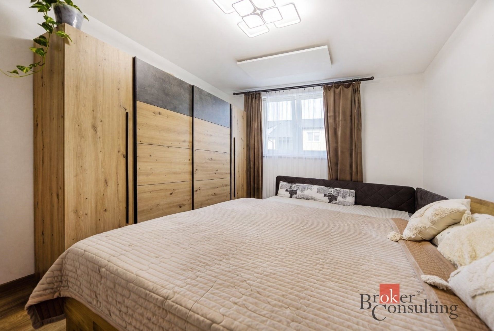 Prodej bytu 4+kk 80 m² - foto 12
