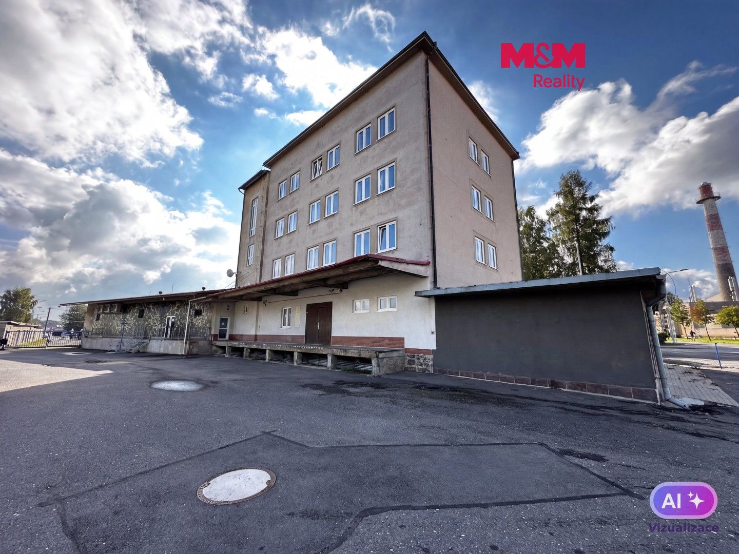 Prodej komerčního prostoru 660 m² - foto 1