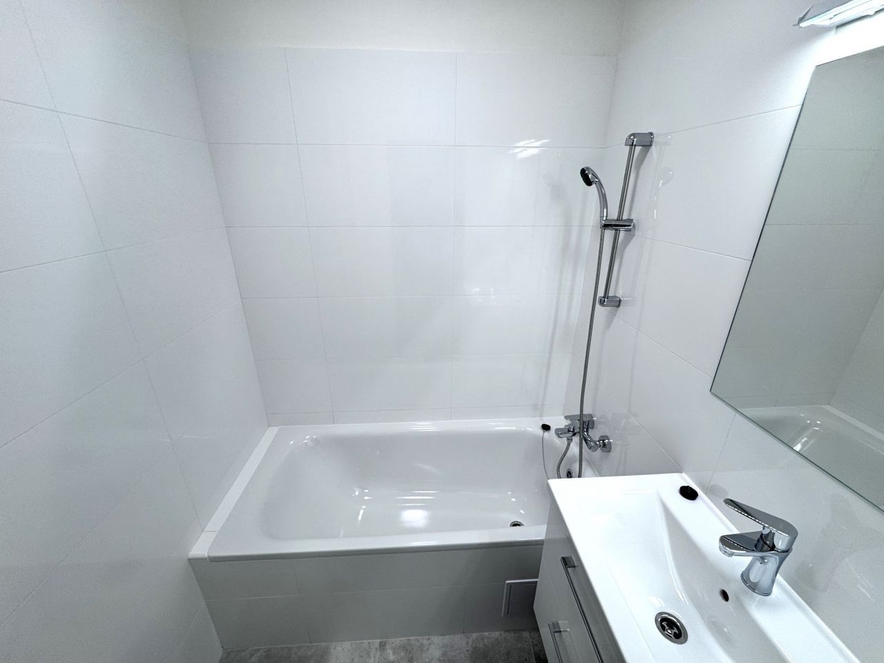 Pronájem bytu 2+1 55 m² - foto 15